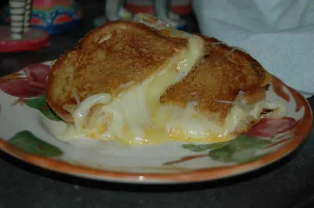 Foto von Französischer Fromage Fort Klassisch – fertig angerichtet