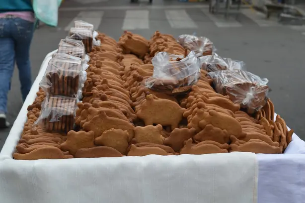 Foto von Mexikanische Piloncillo-Schweinchen – fertig angerichtet