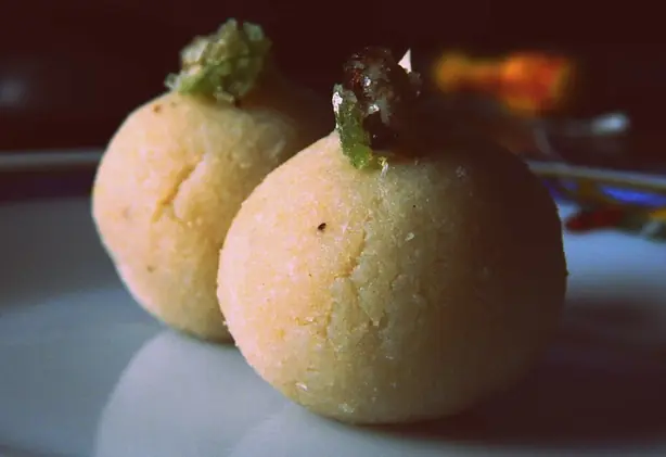 Foto von Indisches Gulkand klassisch – fertig angerichtet