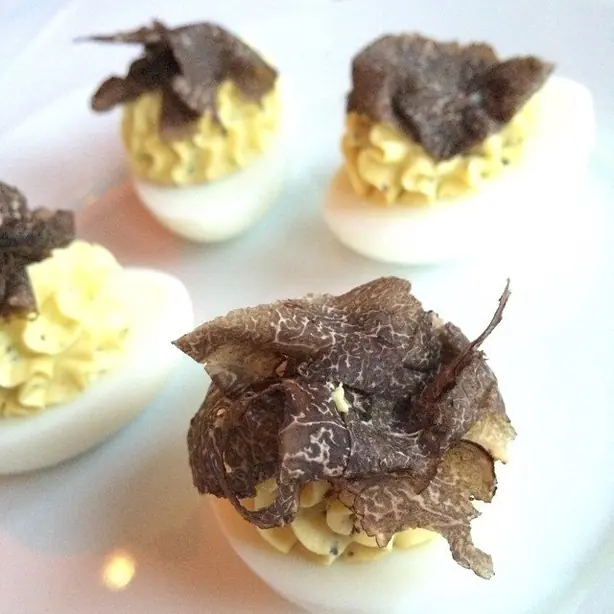 Foto von Klassische Französische Canapés – fertig angerichtet