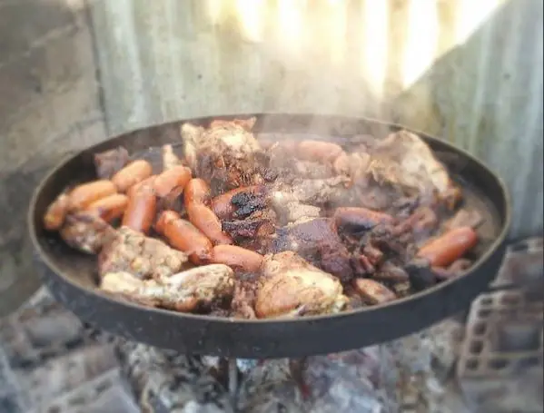 Foto von Mexikanische Discada Norteña – fertig angerichtet