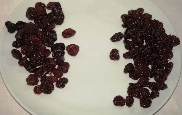 Foto von Hausgemachte Getrocknete Kirschen – fertig angerichtet