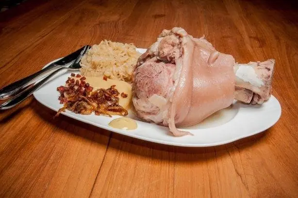 Foto von Berliner Panaschee Zwiebel-Speck – fertig angerichtet