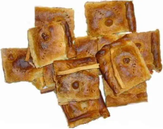 Foto von Klassische Argentinische Empanadas (2) – fertig angerichtet