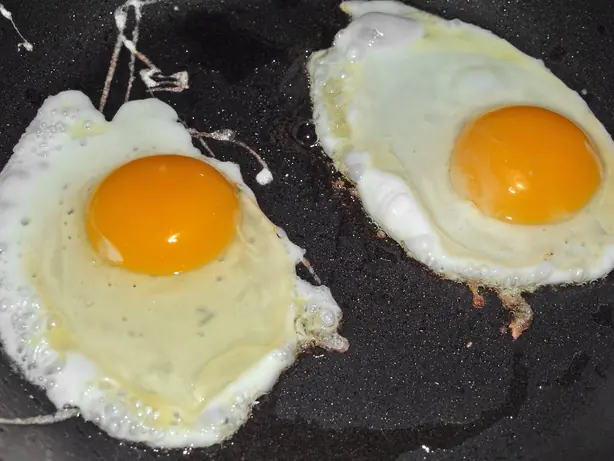 Foto von Indisches Rührei Egg Bhurji – fertig angerichtet