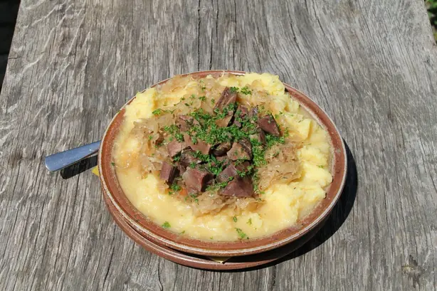 Foto von Oberlausitzer Teichlmauke Klassisch – fertig angerichtet