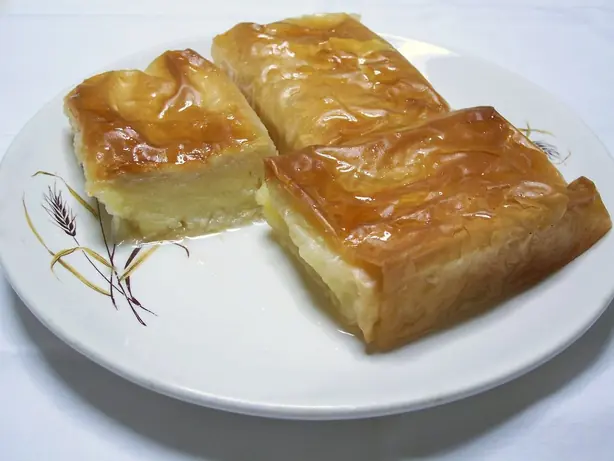 Foto von Galaktoboureko – fertig angerichtet