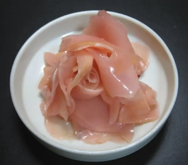 Foto von Japanischer Gari Sushi-Ingwer – fertig angerichtet