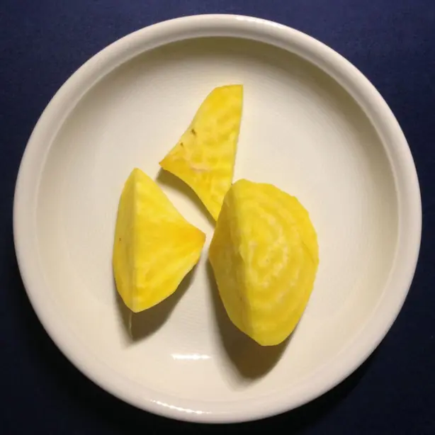 Foto von Rote Bete Salat mit Ziegenkäse – fertig angerichtet