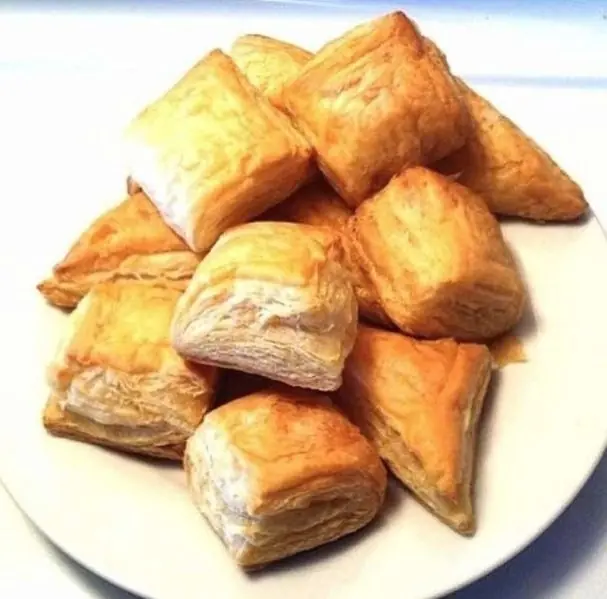 Foto von Haitianischer Schwarzer Reis Diri Djondjon – fertig angerichtet