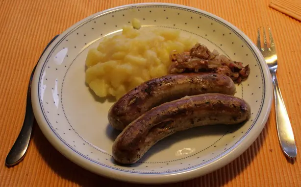 Foto von Rheinischer Himmel und Ääd Klassisch – fertig angerichtet