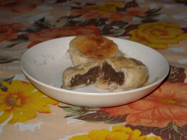 Foto von Indonesische Bakpia mit Mungbohnenfüllung – fertig angerichtet