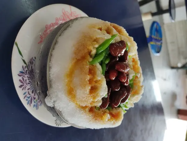 Foto von Klassisches Cendol mit Palmzucker – fertig angerichtet