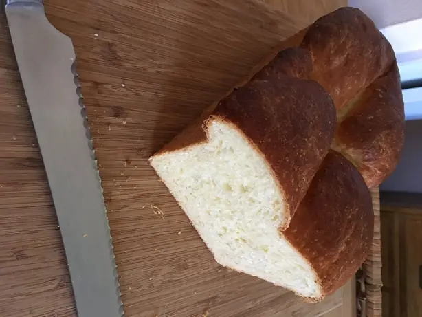 Foto von Japanisches Milchbrot Shokupan – fertig angerichtet