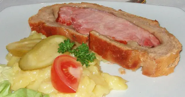 Foto von Klassischer Kasseler Nacken – fertig angerichtet