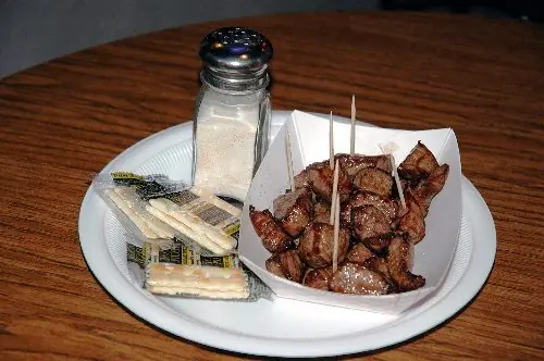 Foto von South Dakota Chislic Klassisch – fertig angerichtet