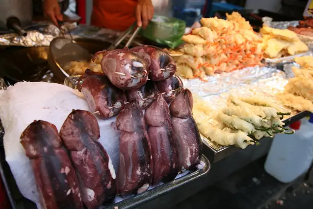 Foto von Koreanische Blutwurst Sundae hausgemacht – fertig angerichtet