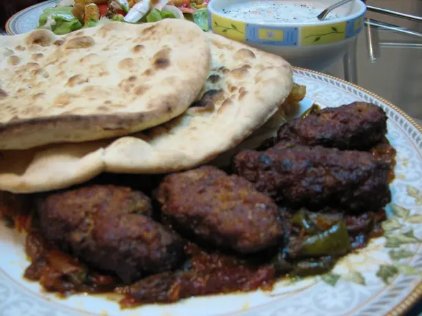 Foto von Kabuli Palaw afghanisch – fertig angerichtet