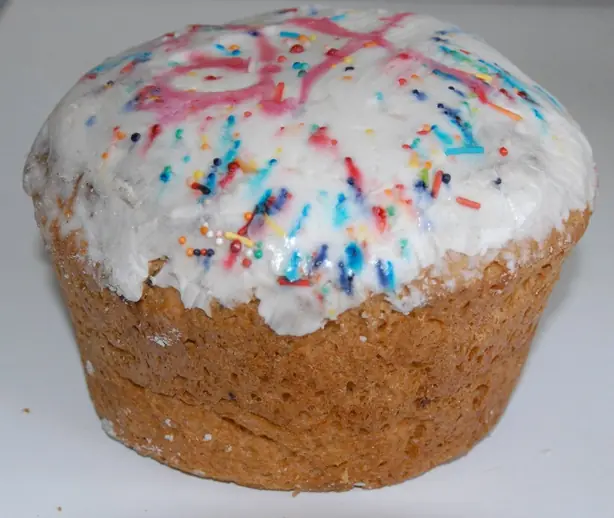 Foto von Russischer Osterkuchen Kulitsch – fertig angerichtet