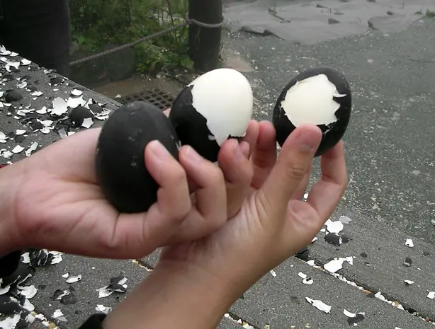 Foto von Japanische Onsen-Eier klassisch – fertig angerichtet