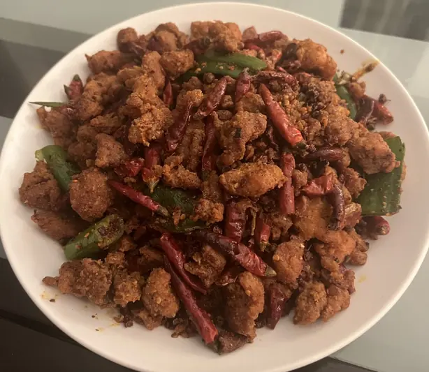 Foto von Chongqing Laziji Klassisch – fertig angerichtet