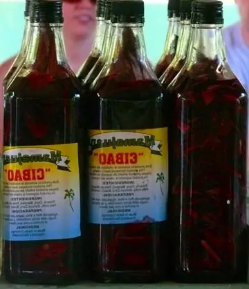 Foto von Dominikanischer Mamajuana Likör – fertig angerichtet