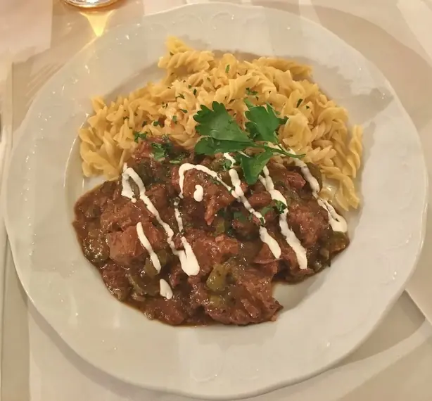 Foto von Österreichisches Matrosenfleisch – fertig angerichtet