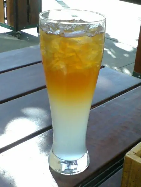 Foto von Arnold Palmer – Eistee-Limonade Mix – fertig angerichtet