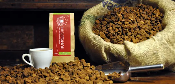 Foto von Klassischer Löwenzahn-Wurzelkaffee – fertig angerichtet