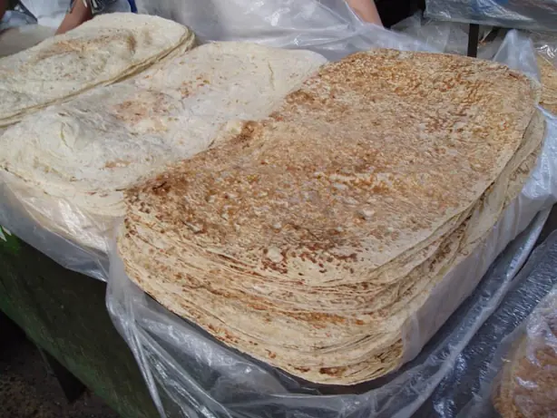 Foto von Armenisches Lavash Fladenbrot – fertig angerichtet