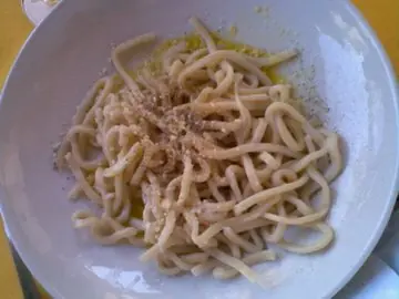 Foto von Toskanische Pici handgemacht – fertig angerichtet