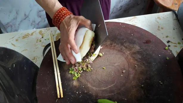 Foto von Chinesischer Burger Roujiamo – fertig angerichtet