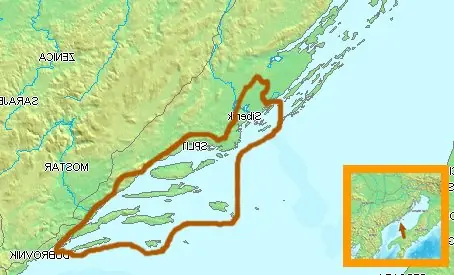 Foto von Kroatischer Dessertwein Prošek hausgemacht – fertig angerichtet