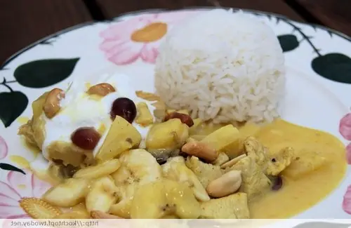 Foto von Schweizer Riz Casimir Klassisch – fertig angerichtet