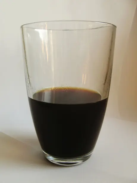 Foto von Hausgemachter Getreidekaffee aus Röstkorn – fertig angerichtet