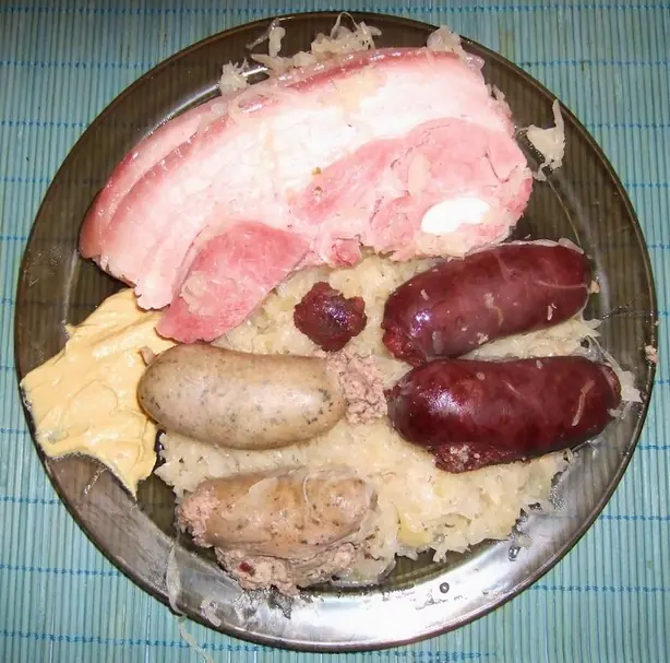 Schlachteplatte-cropped – Foto: Schlachteplatte.jpg: Codc
deri (CC BY-SA 3.0)