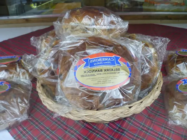 Foto von Schottischer Bannock-Fladenbrot – fertig angerichtet