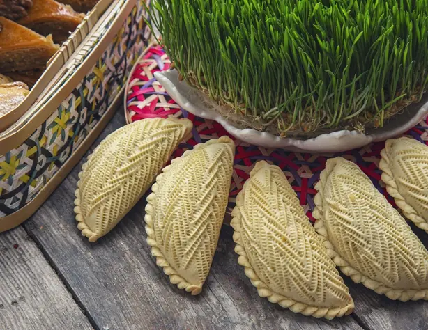 Foto von Aserbaidschanische Shekerbura – fertig angerichtet