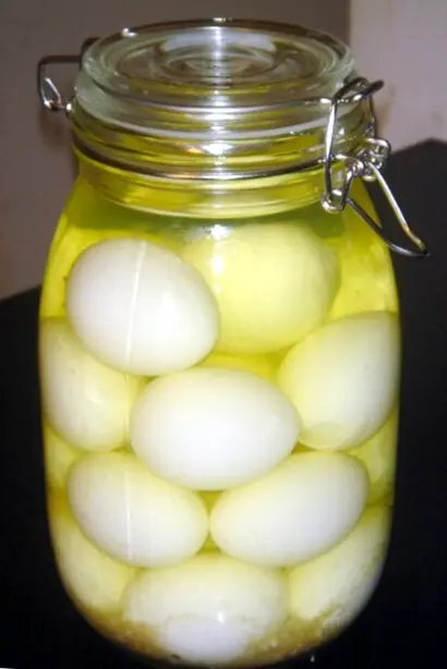 Foto von Eingelegte Eier (Pickled Eggs) – fertig angerichtet
