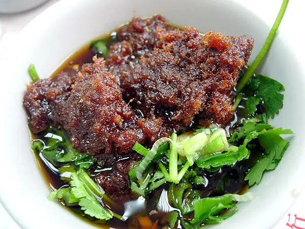 Foto von Hausgemachte Shacha-Sauce – fertig angerichtet