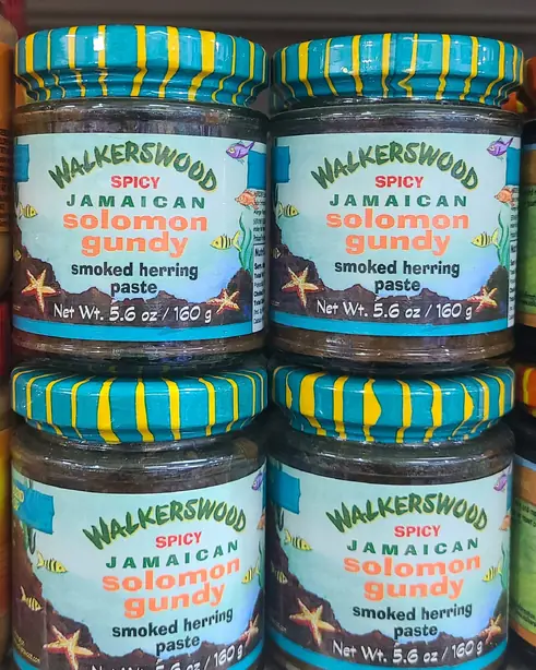 Foto von Jamaikanische Solomon Gundy (Fischpastete) – fertig angerichtet