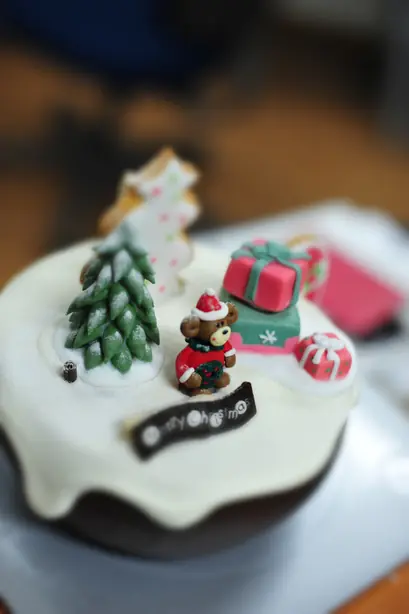 Foto von Karibischer Schwarzer Rumkuchen (Caribbean Black Cake) – fertig angerichtet