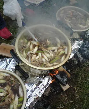 Foto von Klassische Imoni – Japanischer Taro-Eintopf nach Yamagata-Art – fertig angerichtet