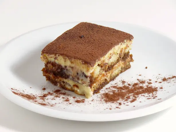 Foto von Klassisches Italienisches Tiramisu – fertig angerichtet