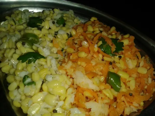 Foto von Kosambari - Erfrischender südindischer Moong-Dal-Salat mit Gurke & Kokos – fertig angerichtet