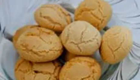 Foto von Kue Bagea - Der knusprige Sago-Gewürzkeks aus Indonesien – fertig angerichtet