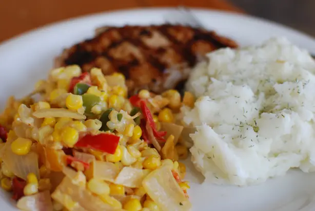 Foto von Maque Choux – Der authentische Cajun-Mais-Klassiker aus Louisiana – fertig angerichtet