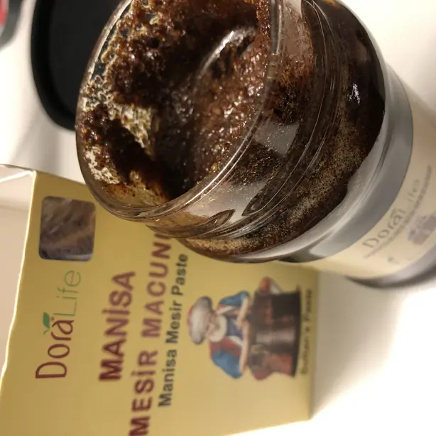 Foto von Mesir Macunu (Traditionelle Türkische 41-Kräuter-Paste) – fertig angerichtet