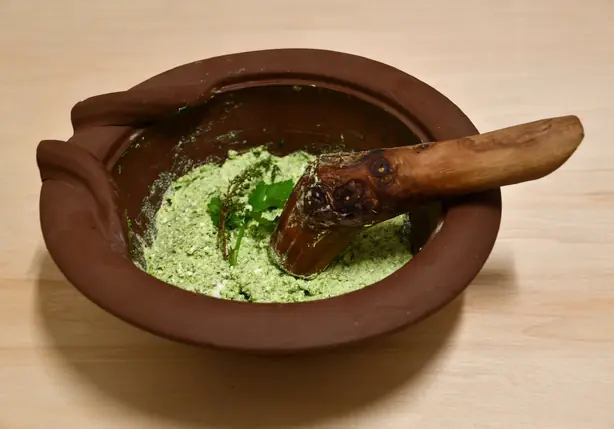 Foto von Moretum - Der antike römische Kräuter-Käse-Aufstrich – fertig angerichtet