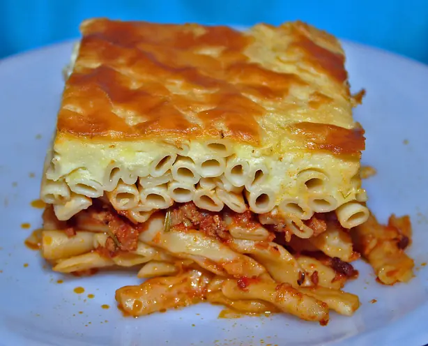 Foto von Original Griechisches Pastitsio – fertig angerichtet
